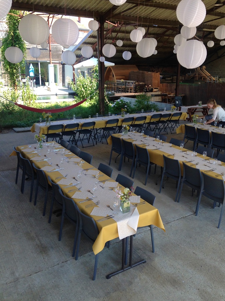 Feestelijk ingeklede evenementenlocatie De Mulkerij